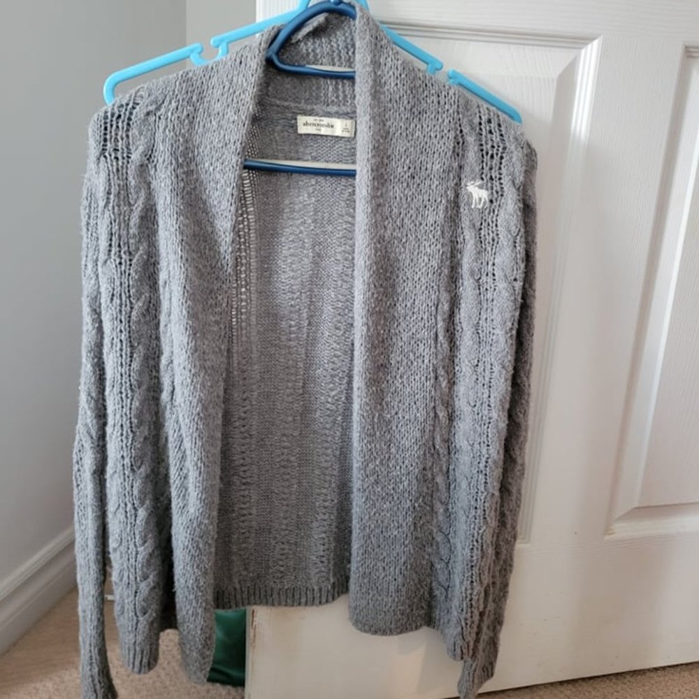 thin sweater - Picture 1 of 2